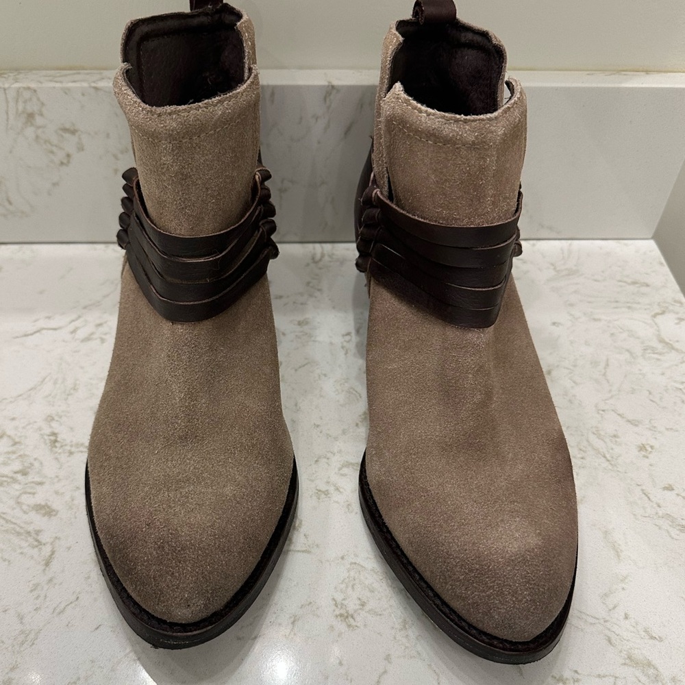 Diba Skyler Women’s Suede Bootie - 10 - Picture 14 of 14